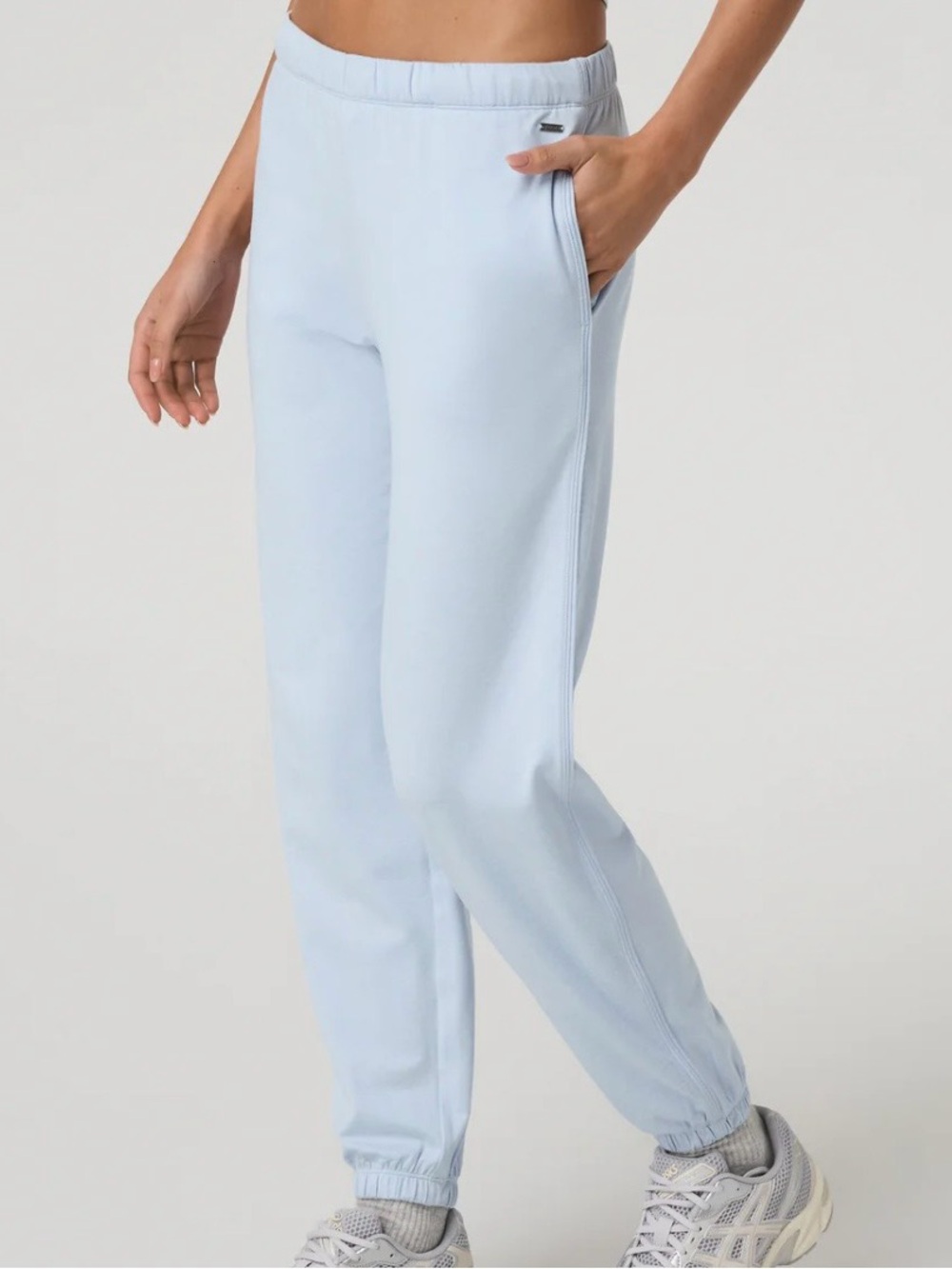 Vuori halo modern sweatpants ,soft sky Heather ,size small